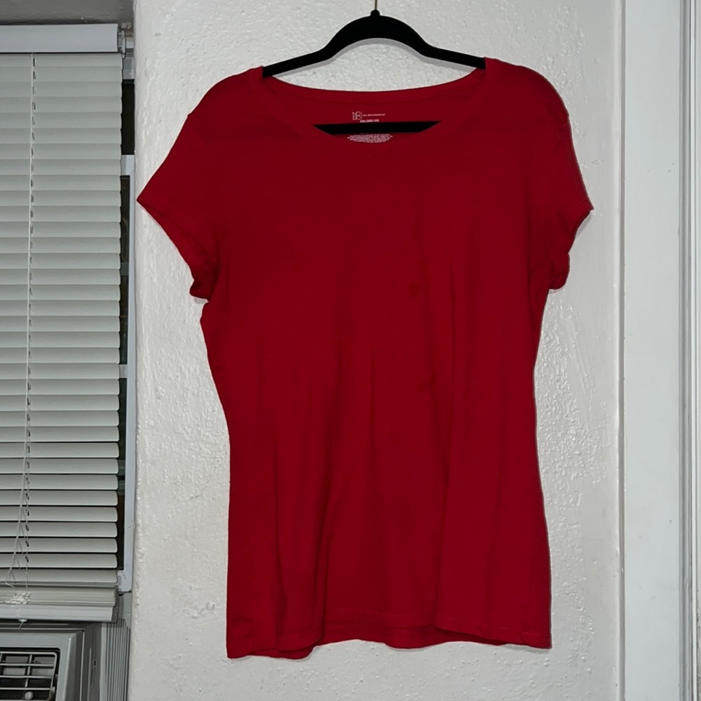 Tee